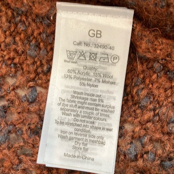 Small Women’s Soya concepts Cozy mohair / wool blend Brown Knit Sweater. - Picture 4 of 16